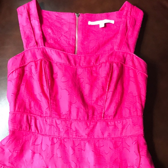 size 4.
Seamline Cynthia Steffe dress. Made in US. - Picture 5 of 10